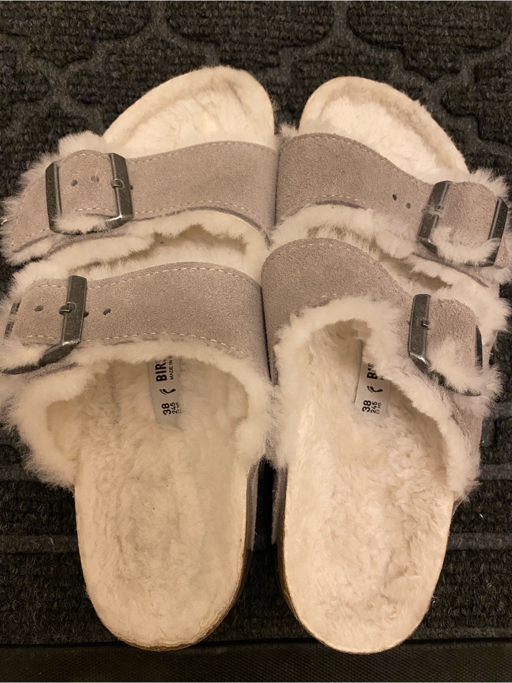 Birkenstock Arizona Shearling sandals (Stone Coin, Size EU 38 Narrow)
